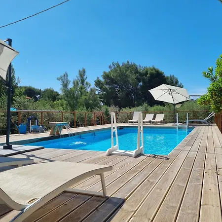 La Barca Villa